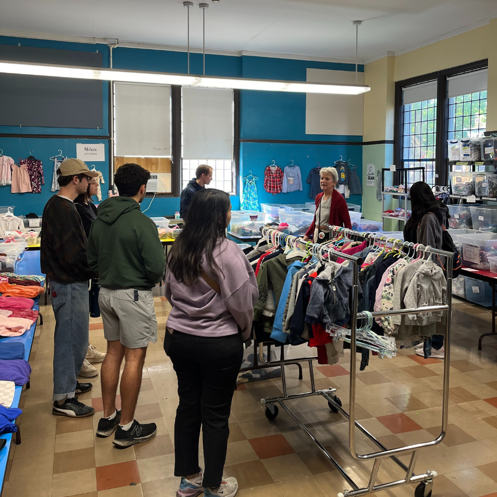 Loyola Chicago volunteers at the Oak Park Migrant Ministry.