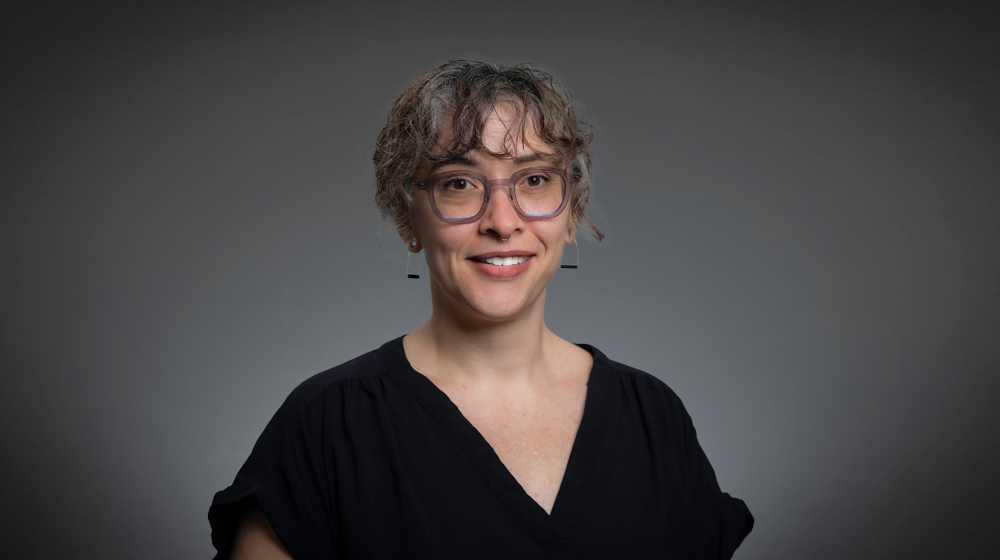 Shifra Adler Headshot