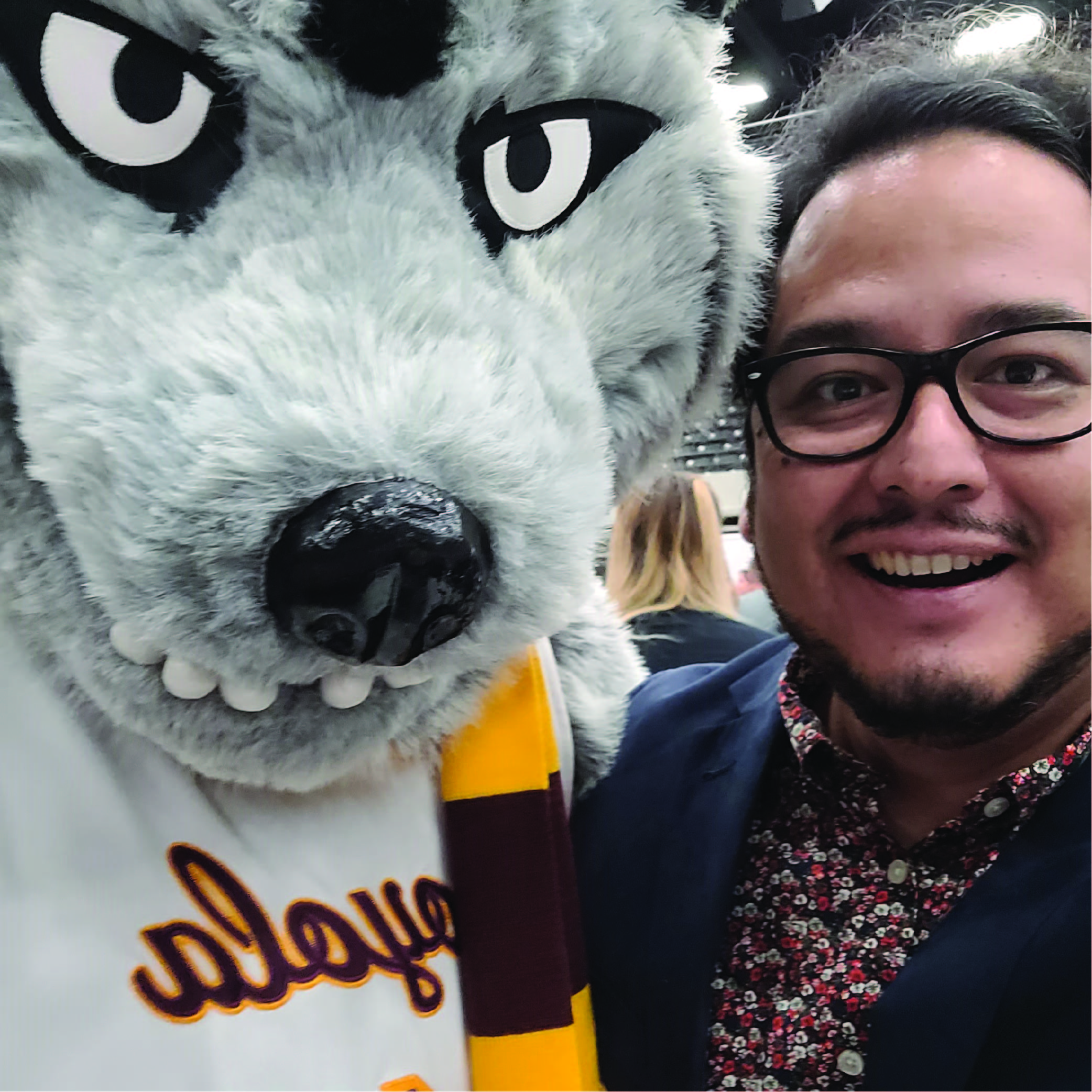 Dr. Cristian Paredes Dr. Cristian Paredes