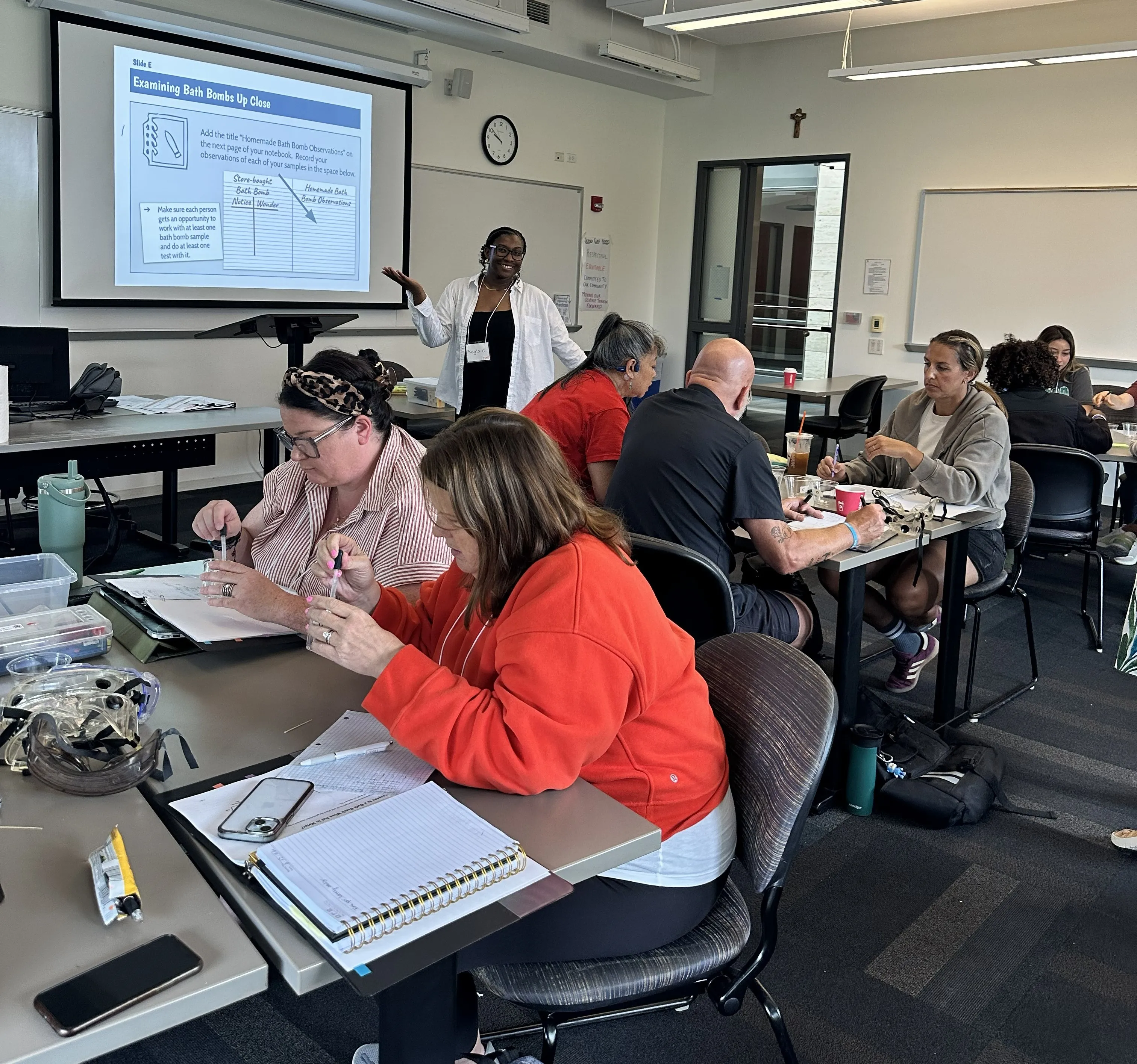 Teachers learning in class Teachers learning in class