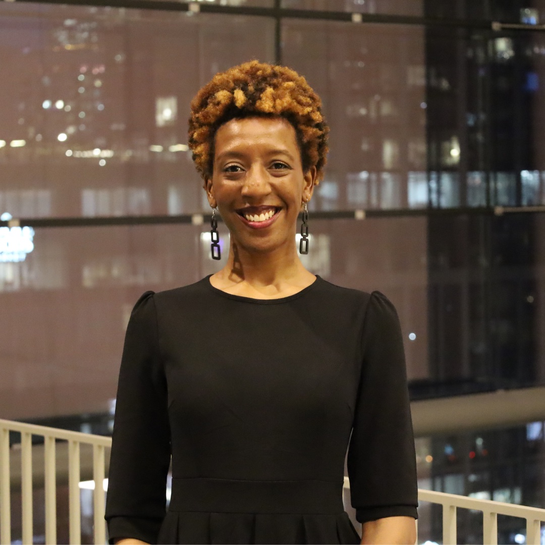 Alicia Oladipo receiving the 2025 SOE Excellence Award