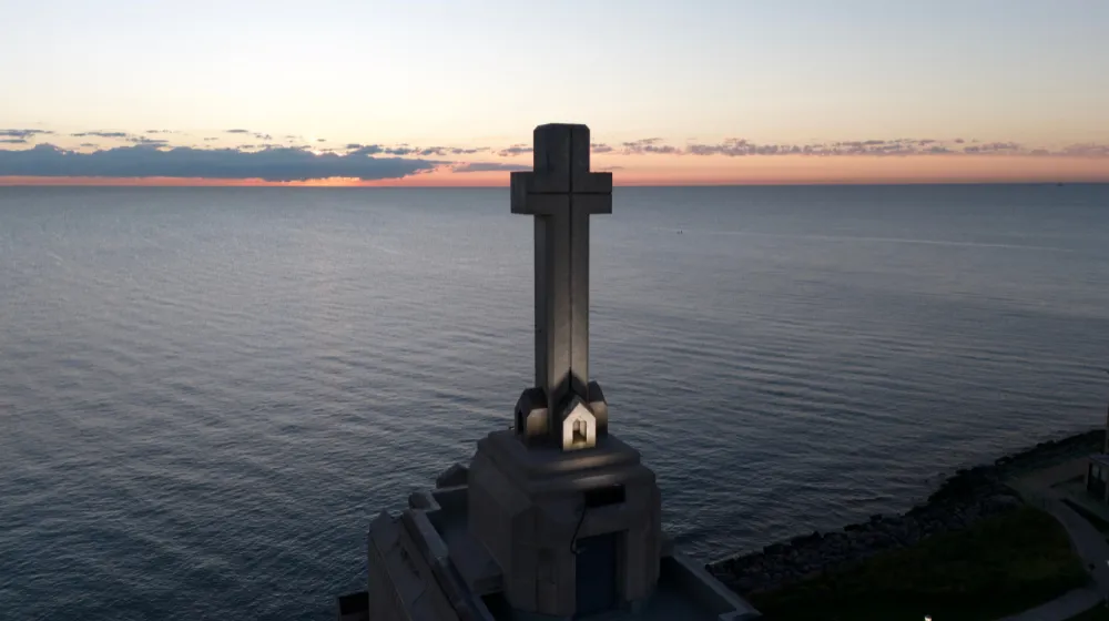 A photo of the cross on MDSC. A photo of the cross on MDSC.