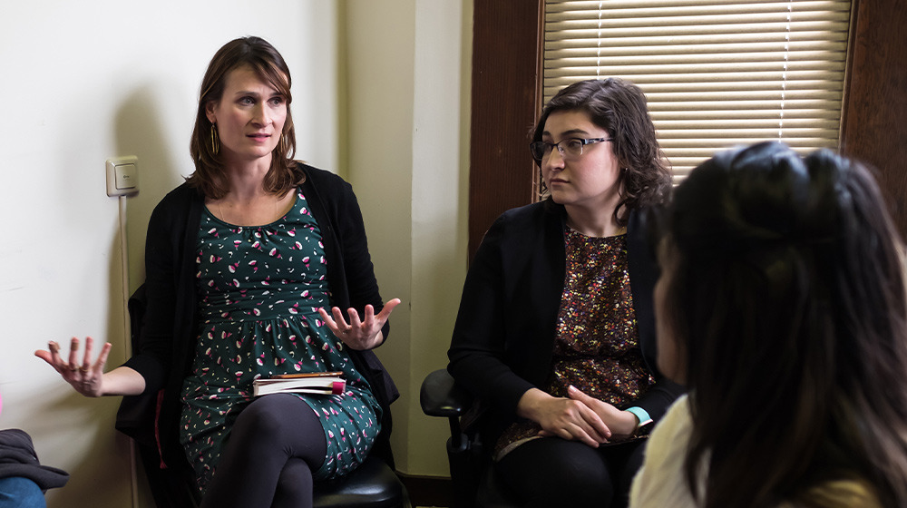 Katherine Kaufka Walts in class