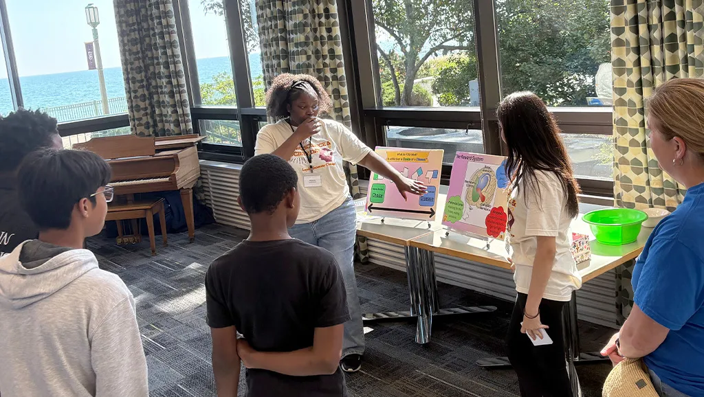 Loyola University Chicago students lead youth neuroscience discussion on lakeside campus