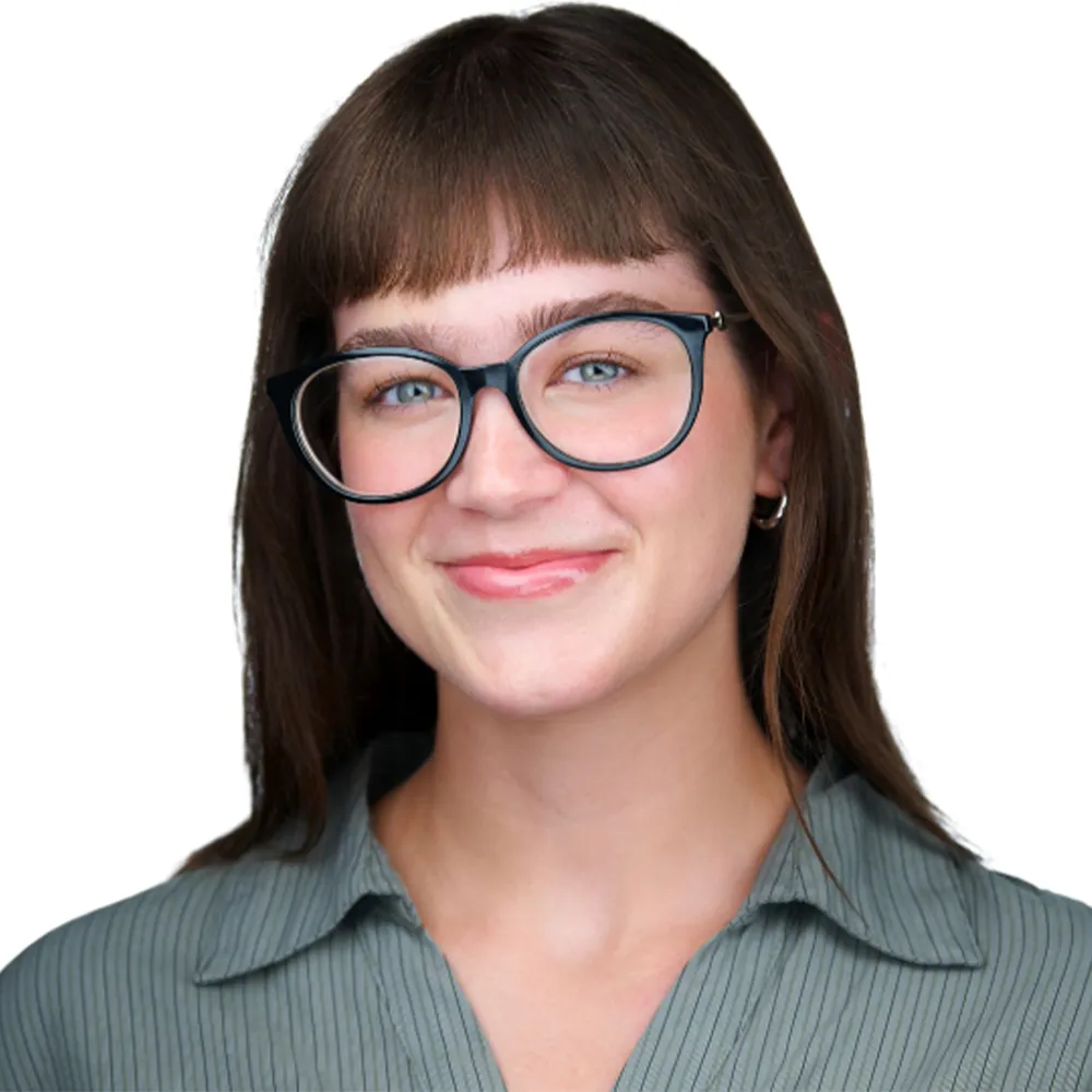 Shelby Volosin headshot