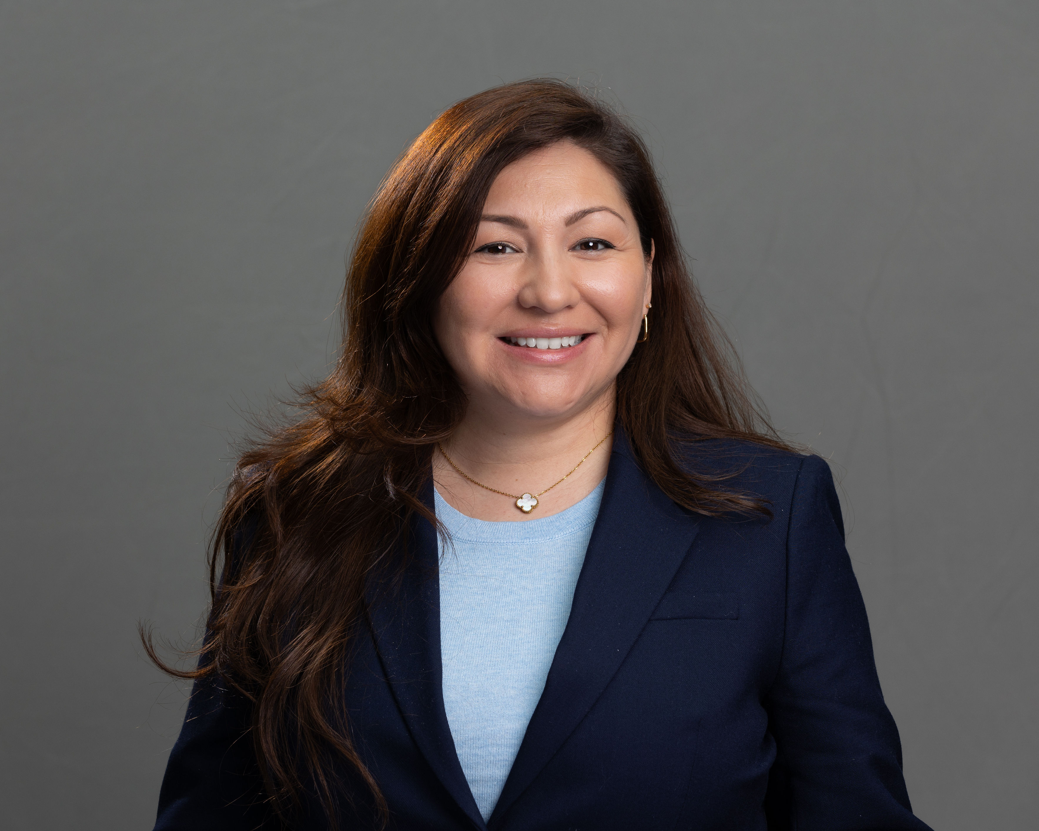 Evelyn Gonzalez, Commitment to Excellence award recipient at 🛰️Telegram飞机号/电报 | +237喀麦隆电话注册 | 1年以上老号 | 成品号 | API接码登录 | 任何设备可用